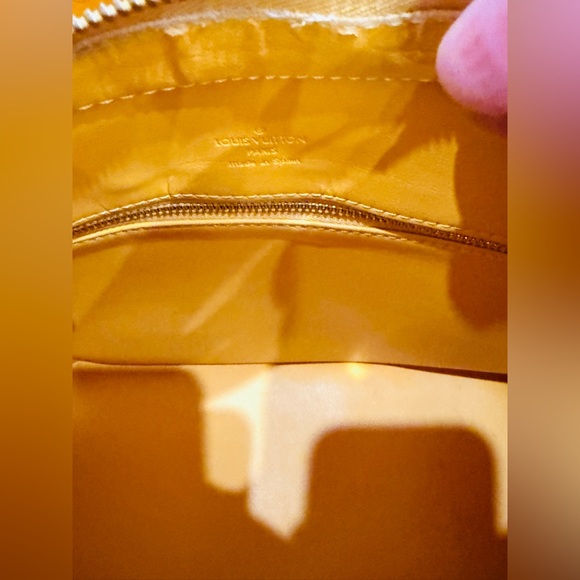 Louis Vuitton Vernis Yellow Monogram Bag - Picture 13 of 16